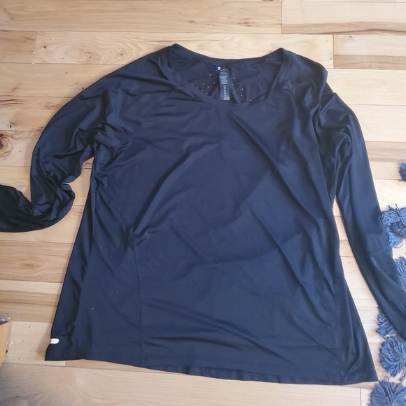 RBX 2x X-dri workout top! - Picture 1 of 6